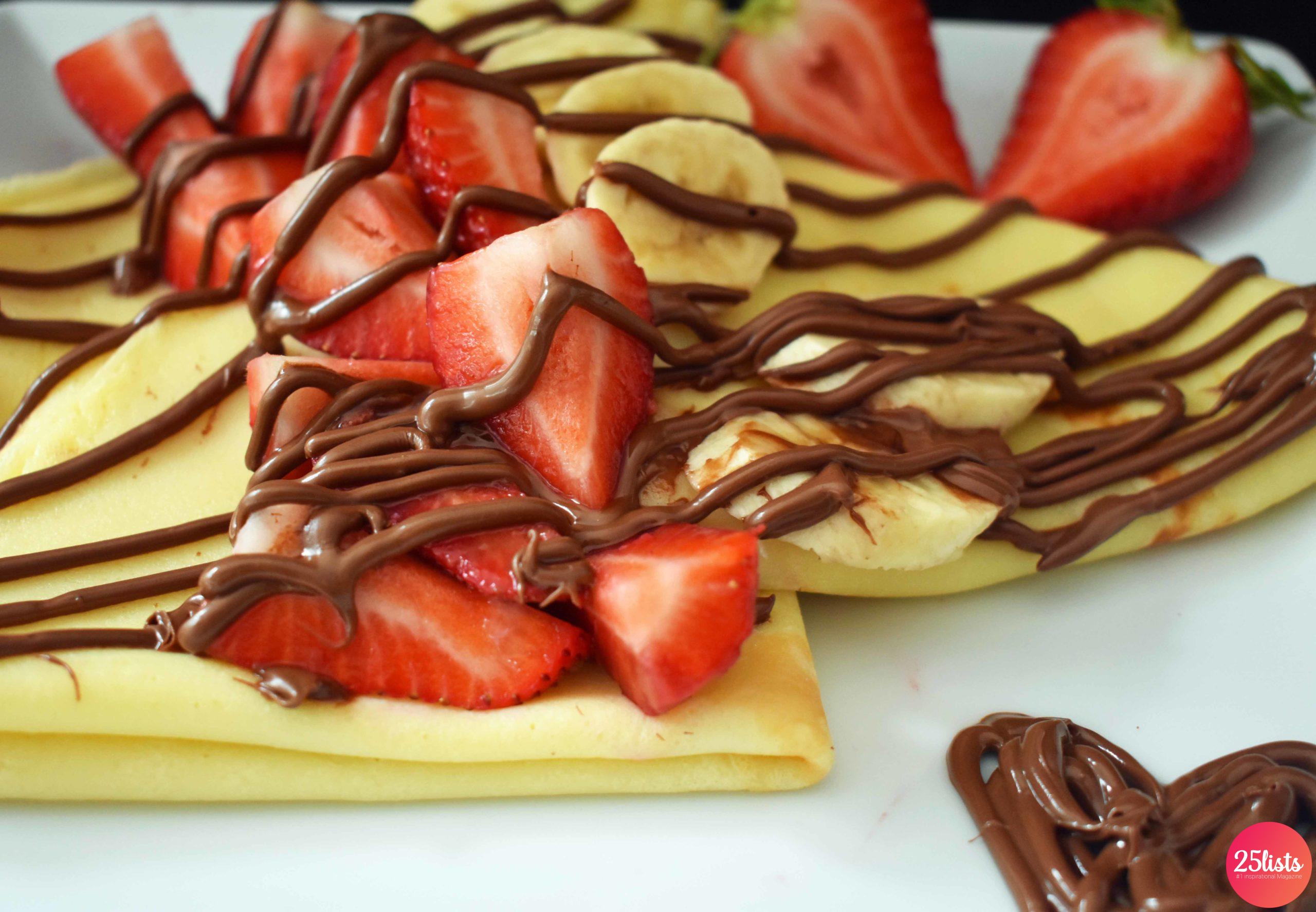 Easy Strawberry Banana and Chocolate Crepes : Recipe and best photos