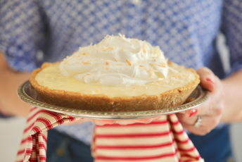 10-Minute-coconut-Cream-pie-Thumbnail.png