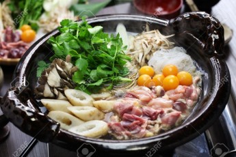 34520787-japanese-chicken-hot-pot-cuisine-kritanpo-nabe-with-hinaizidori.jpg