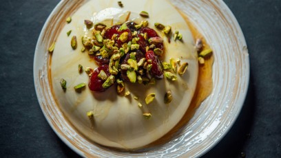 Article-Panna-Cotta-Stewed-Apricot-Fruit-and-Pistachios.jpg