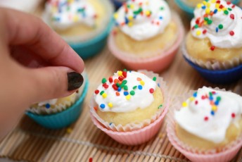 Bake-Mini-Cupcakes-Step-15-Version-2.jpg