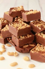 Chocolate-Peanut-Butter-Fudge-6.jpg