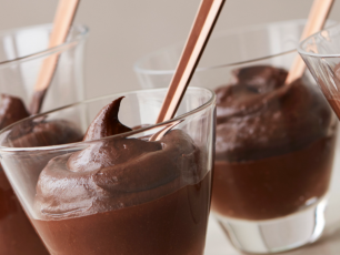CroppedFocusedImage108081050-50-Chocolate-and-avocado-mousse.png