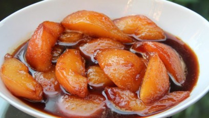 Spiced-caramelized-pears-1280x720-1.jpg