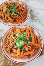 Sun-Dried-Tomato-Roasted-Red-Pepper-Pasta-4.jpg