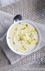 This-delicious-Roasted-Cauliflower-and-Garlic-Soup-is-dairy-free-Whole-30-and-Paleo-compliant-but-your-family-will-never-know-cookingwithcurls.com_.jpg