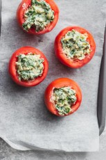 Vegan-stuffed-tomatoes-with-creamed-spinach-3.jpg