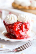 White-Chocolate-Strawberry-Cream-Pie-A-baJillian-Recipes-9.jpg