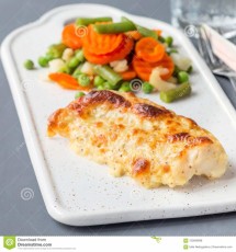 baked-cod-fish-fillet-under-cheese-mustard-pepper-cream-cr-baked-cod-fish-fillet-under-cheese-mustard-pepper-cream-crust-123849098.jpg
