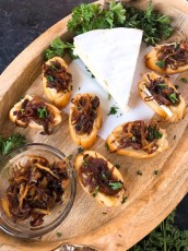 caramelized-onion-and-brie-crostini-threeolivesbranch-3.jpg
