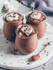 chocolate-mousse-vegan-mousse-au-chocolat-cream-aquafaba-schoko-schokolade-creme-pudding-dessert-rezept-fluffy.jpg