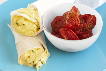 scrambled-egg-and-chive-wraps-90993-1.jpeg