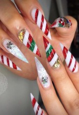 List : Top Christmas Nail Art Design for Christmas Party