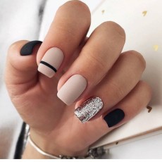 List : 23 Elegant Nail Designs and Ideas for Oval Nails
