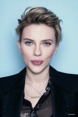 20 Beautiful Scarlett Johansson Hairstyles You Need To Check Out!