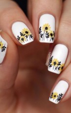 20 Sunflower Nails That Will Make Everyone Jealous