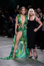 Versace PRE-FALL 2020 Collection