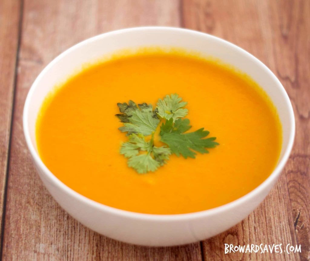 Creamy Carrot Ginger Soup : Recipe and best photos
