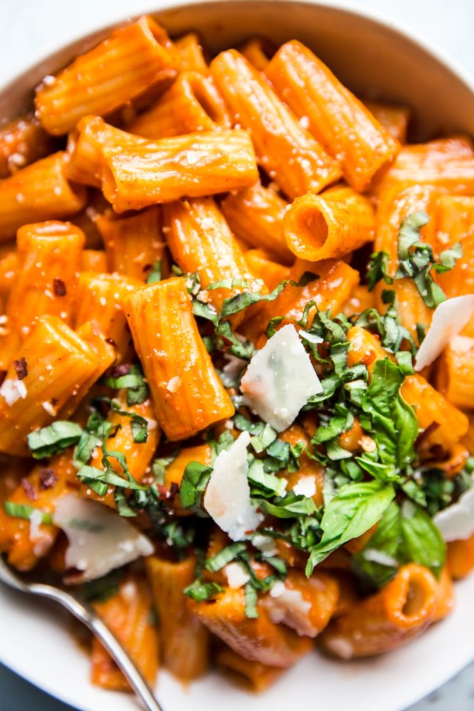Pasta with Roasted Red Pepper and Tomato Cream Sauce : Recipe and best