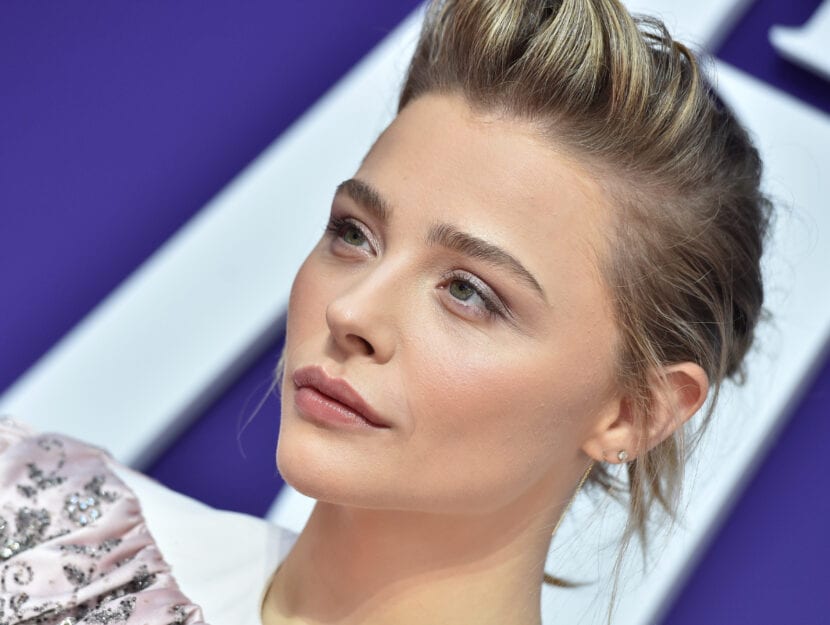 Chloe Grace Moretz is a soft summer that brings a delicate ash blonde nuance beautifully